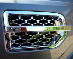Land Rover Discovery 3 Chrome Side Vent Assembly - Discovery 4 Style Preview